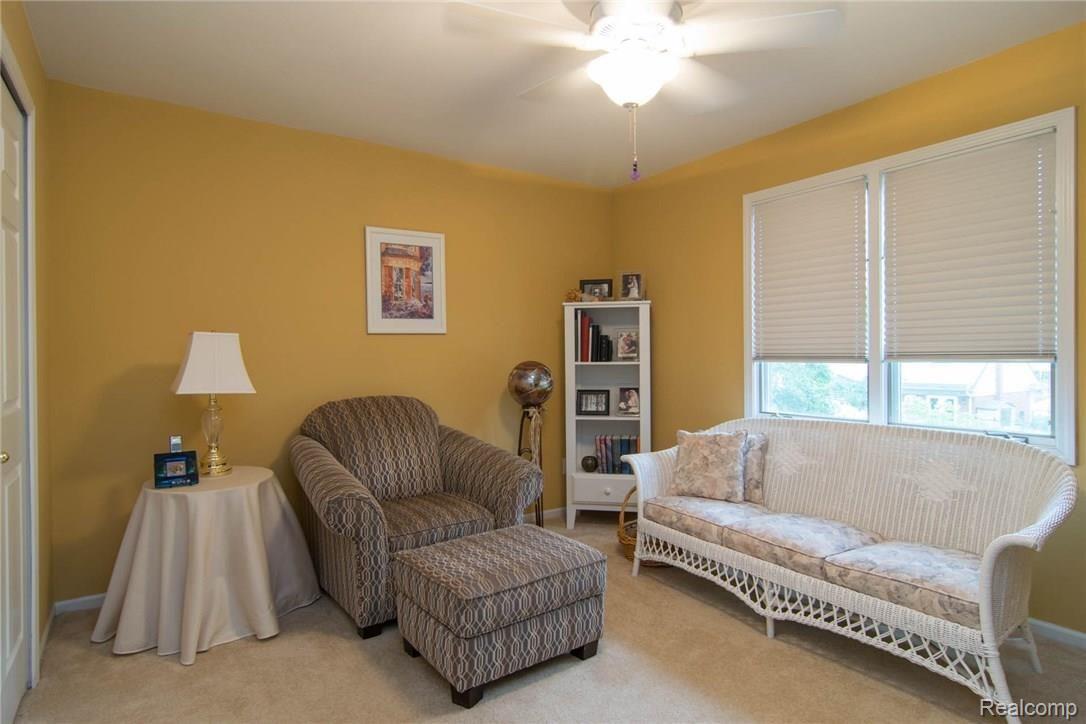 17376 Cross Winds Road Livonia, MI 48152 - Photo 49 of 61 DSC_1222.jpg