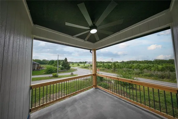 $469,000 | 3200 Junction Drive, Harrisonville, MO 64701