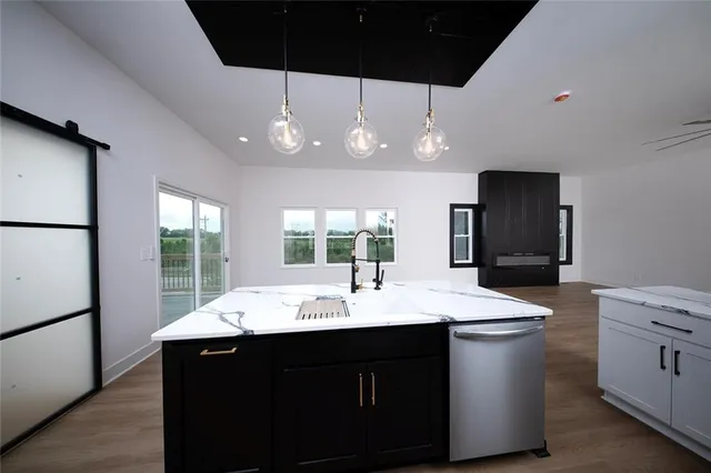 $475,000 | 3200 Junction Drive, Harrisonville, MO 64701