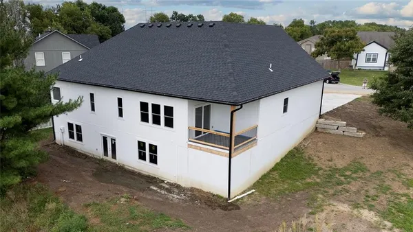 $469,000 | 3200 Junction Drive, Harrisonville, MO 64701
