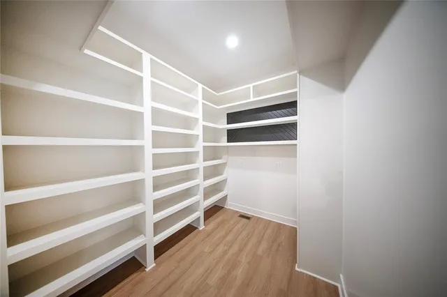 $475,000 | 3200 Junction Drive, Harrisonville, MO 64701