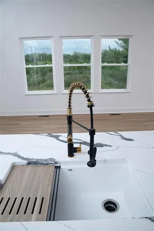 $469,000 | 3200 Junction Drive, Harrisonville, MO 64701