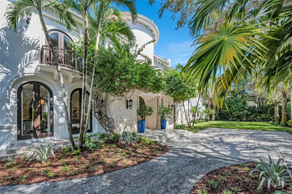 $25,000,000 | 4955 Southwest 83rd Street, Miami, FL 33143