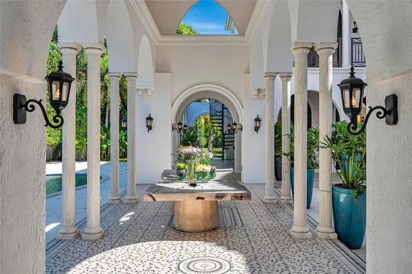 $25,000,000 | 4955 Southwest 83rd Street, Miami, FL 33143
