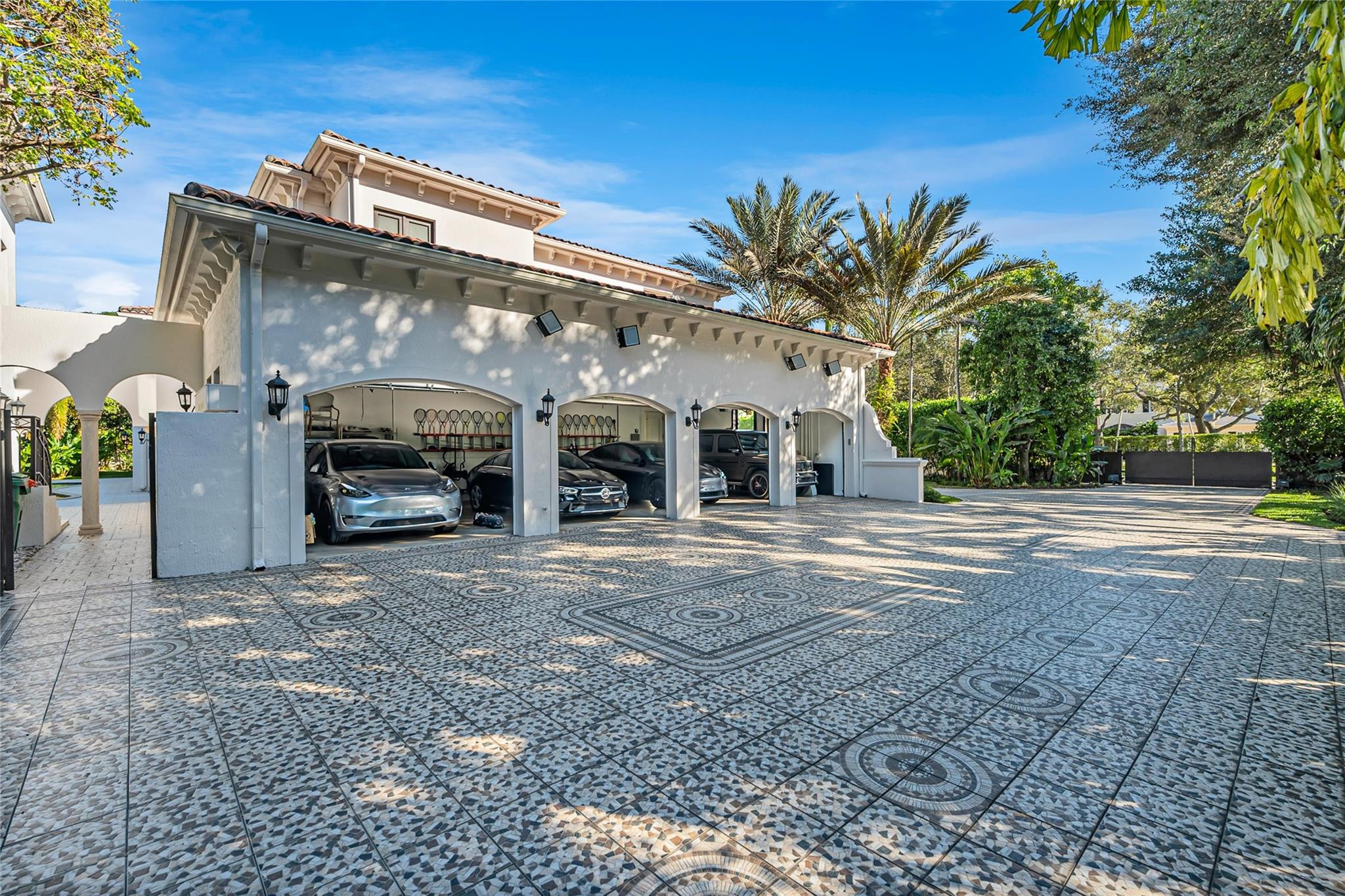 4955 Southwest 83rd Street Miami, FL 33143 - Photo 10 of 68 Photo 10