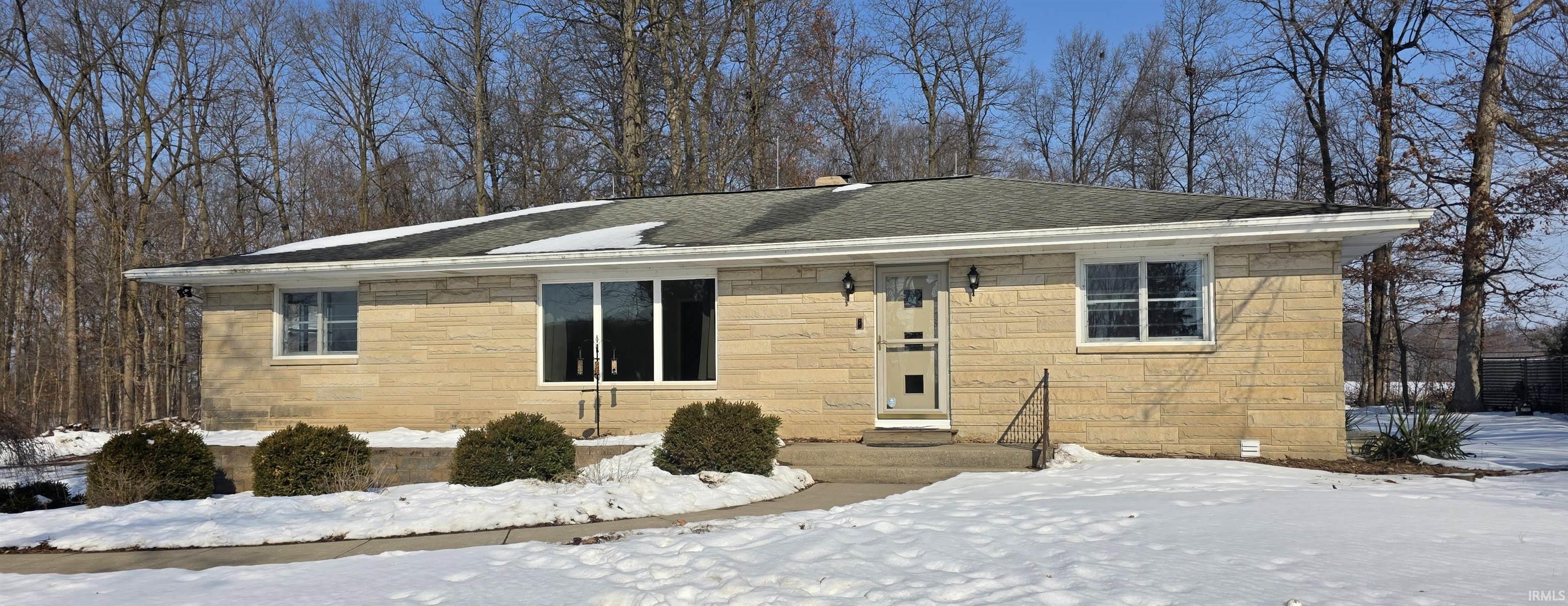 10335 Wayne Trace Fort Wayne, IN 46816 - Photo 2 of 36