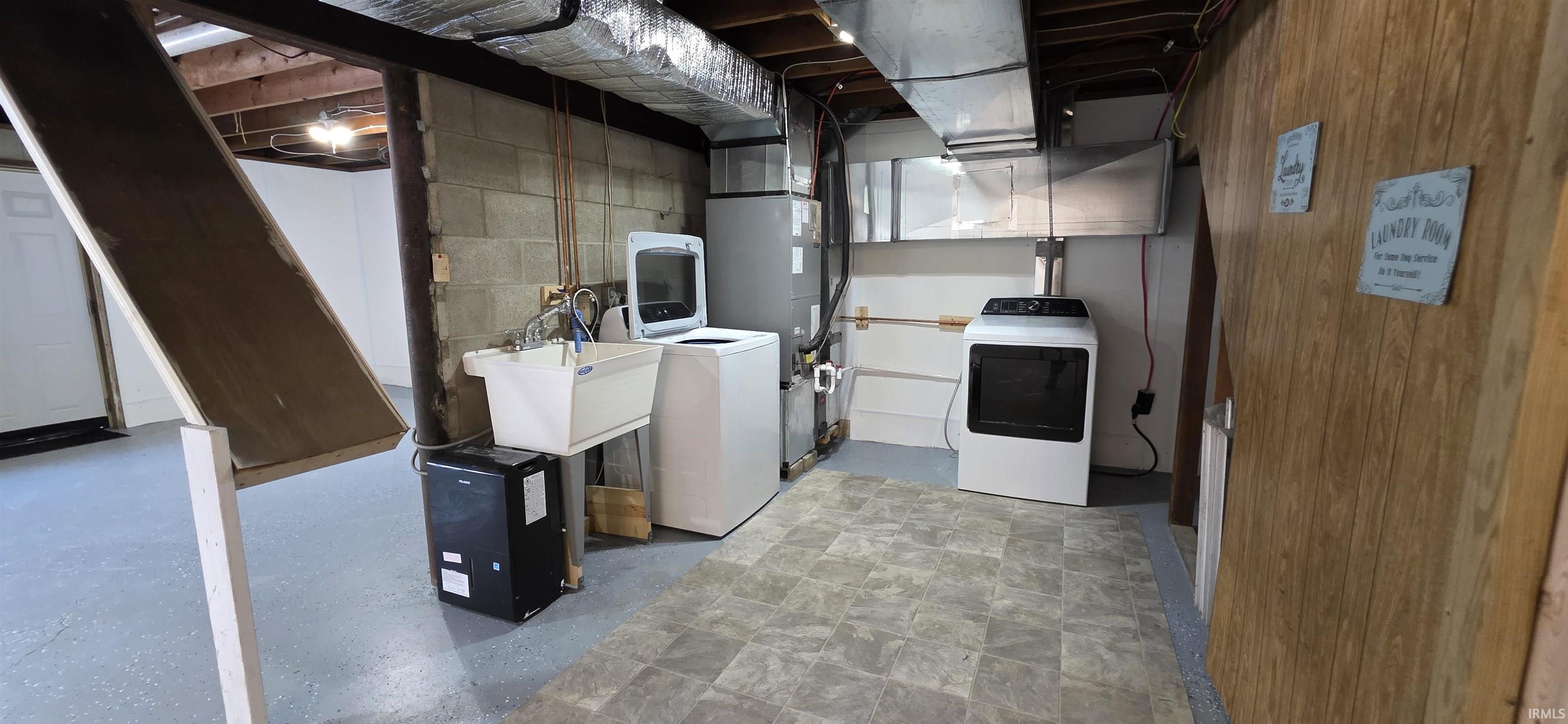 10335 Wayne Trace Fort Wayne, IN 46816 - Photo 25 of 36