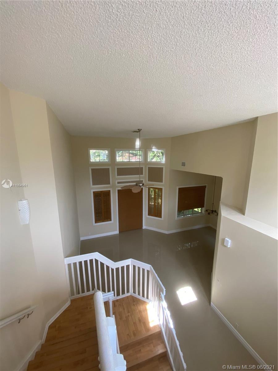 1435 Seabay Road Weston, FL 33326 - Photo 21 of 34 Gallery Image 21