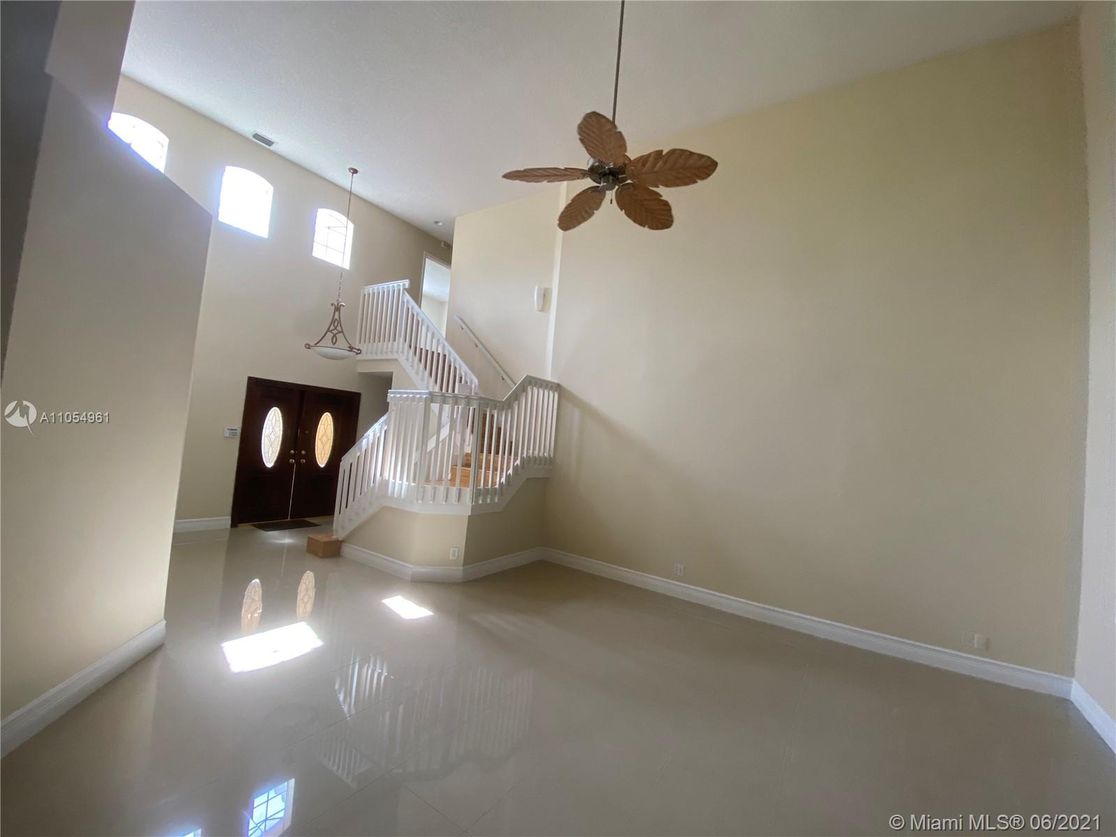1435 Seabay Road Weston, FL 33326 - Photo 7 of 34 Gallery Image 7