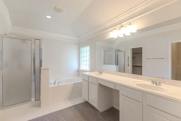 $2,500 | 6618 Trenton Lake Lane, Houston, TX 77041