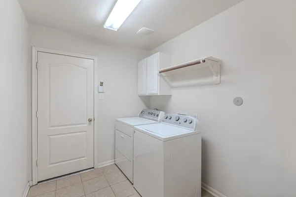 $2,500 | 6618 Trenton Lake Lane, Houston, TX 77041