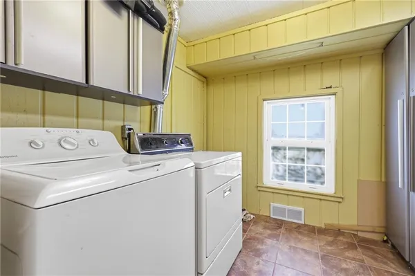 $349,000 | 9600 Johnson Drive, Shawnee, KS 66203