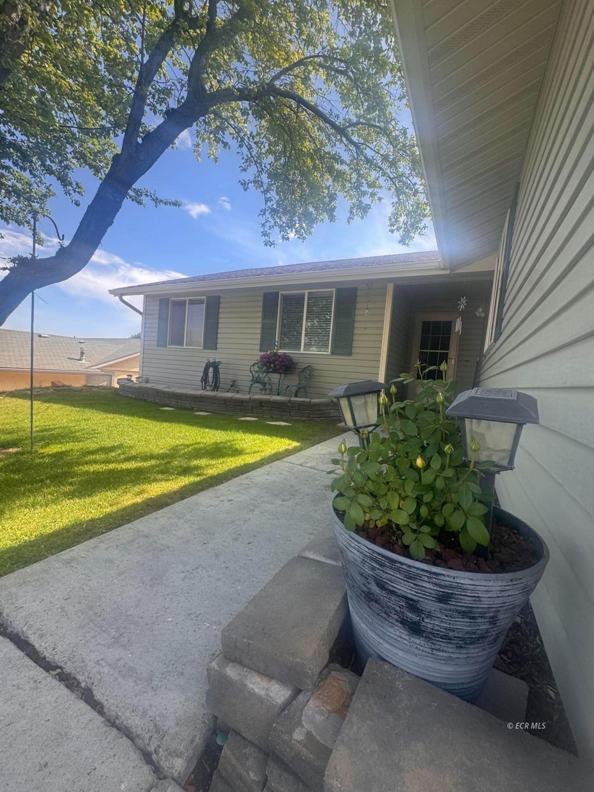 1523 Stitzel Road Elko, NV 89801 - Photo 2 of 31