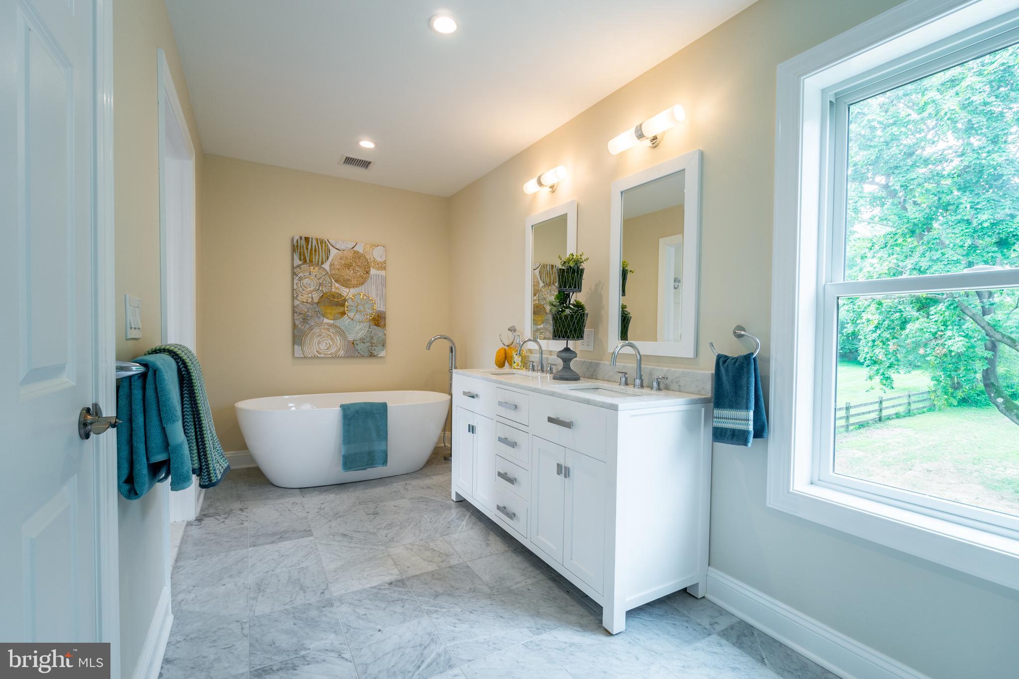 396 South Post Road Princeton Junction, NJ 08550 - Photo 12 of 21 Master Bath