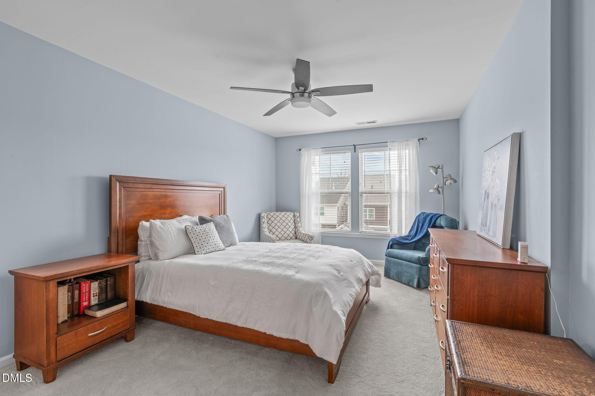 917 Ambergate Station Apex, NC 27502 - Photo 27 of 46 A-25