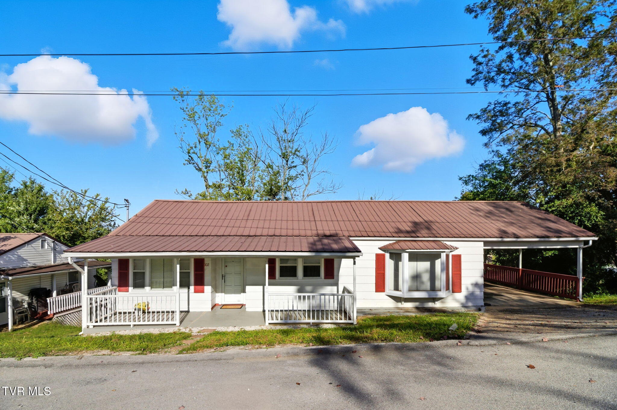 102 Perry Street Greeneville, TN 37745 - Photo 25 of 26 2-web-or-mls-DZ3A5477