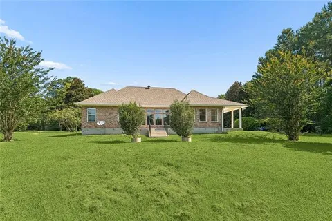 $330,000 | 17120 Pine Acres Road, Unit RD, Covington, LA 70435