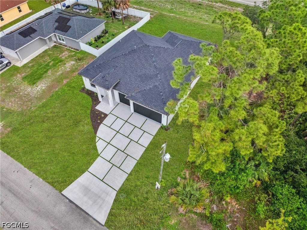 6037 North Moss Road LaBelle, FL 33935 - Photo 4 of 50