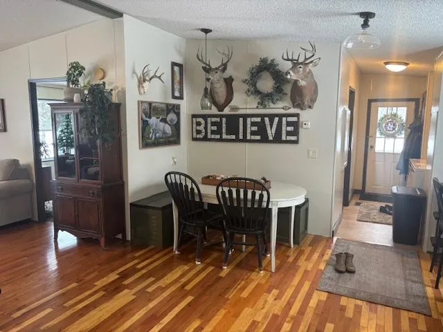 $209,900 | 19344 West Praha Avenue, Pine City, MN 55063