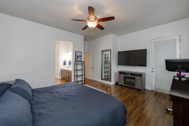 $560,000 | 5945 North La Paz Avenue, Fresno, CA 93723