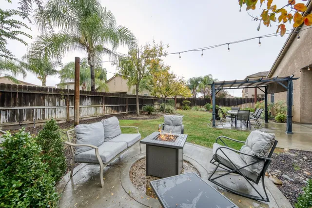 $560,000 | 5945 North La Paz Avenue, Fresno, CA 93723