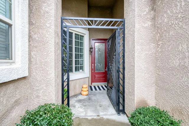 $560,000 | 5945 North La Paz Avenue, Fresno, CA 93723