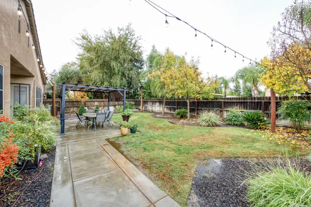 $560,000 | 5945 North La Paz Avenue, Fresno, CA 93723