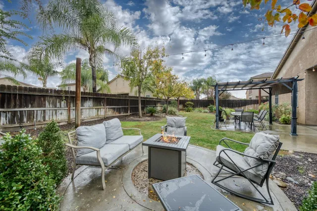 $560,000 | 5945 North La Paz Avenue, Fresno, CA 93723