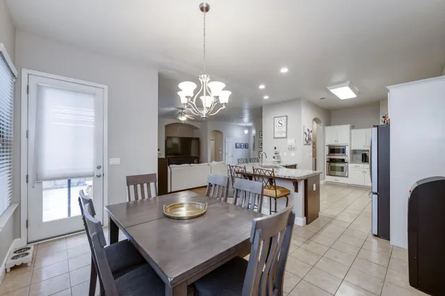 $560,000 | 5945 North La Paz Avenue, Fresno, CA 93723