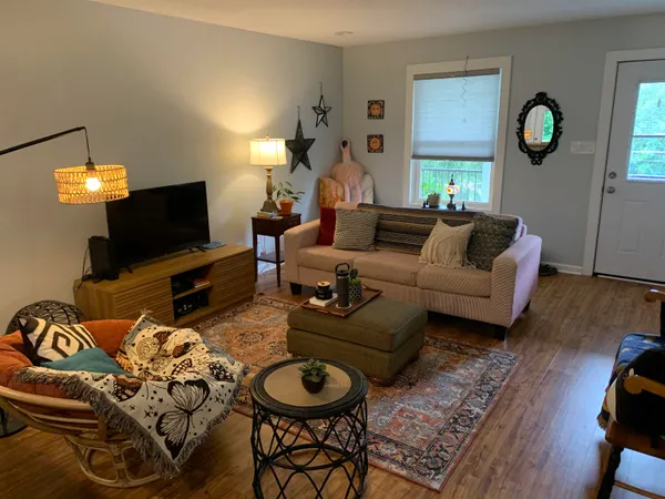 $1,525 | 1111 Washington Court, Unit 3, Tallahassee, FL 32303