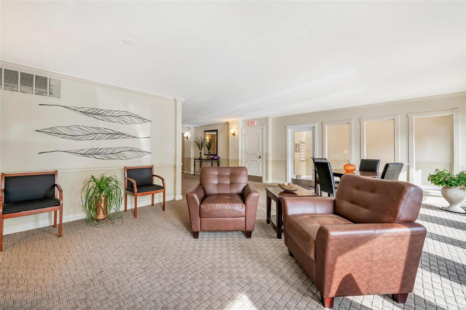 8631 Old Bonhomme Road, Unit 3E St. Louis, MO 63132 - Photo 2 of 32