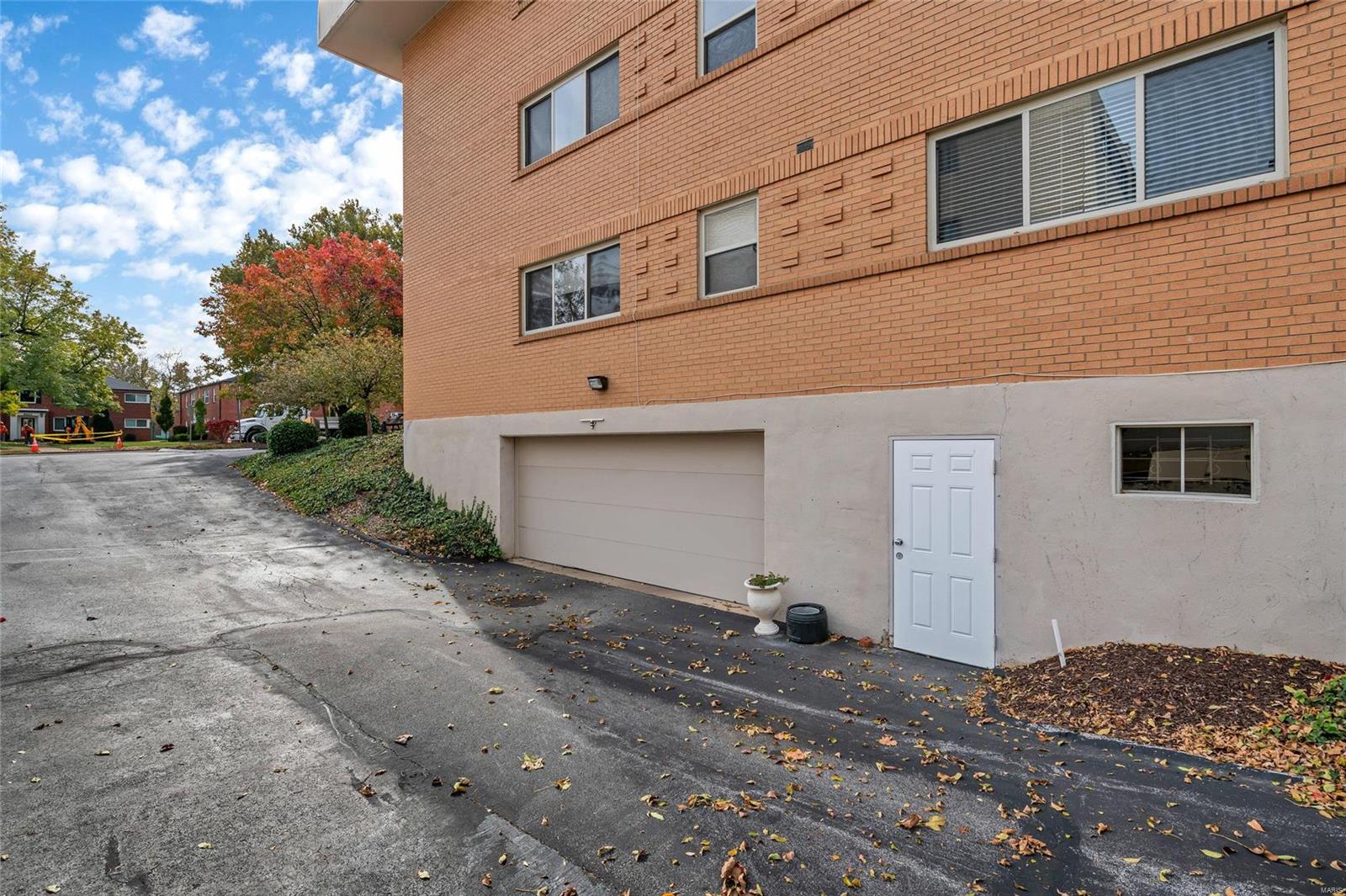 8631 Old Bonhomme Road, Unit 3E St. Louis, MO 63132 - Photo 29 of 32