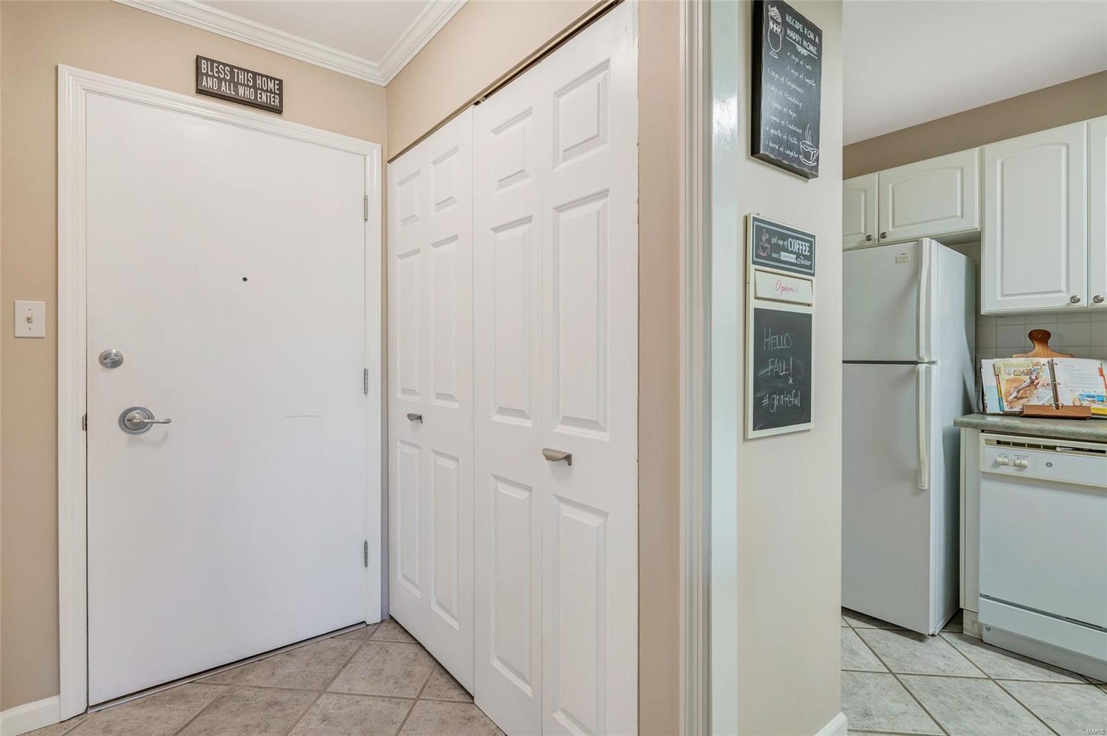 8631 Old Bonhomme Road, Unit 3E St. Louis, MO 63132 - Photo 5 of 32