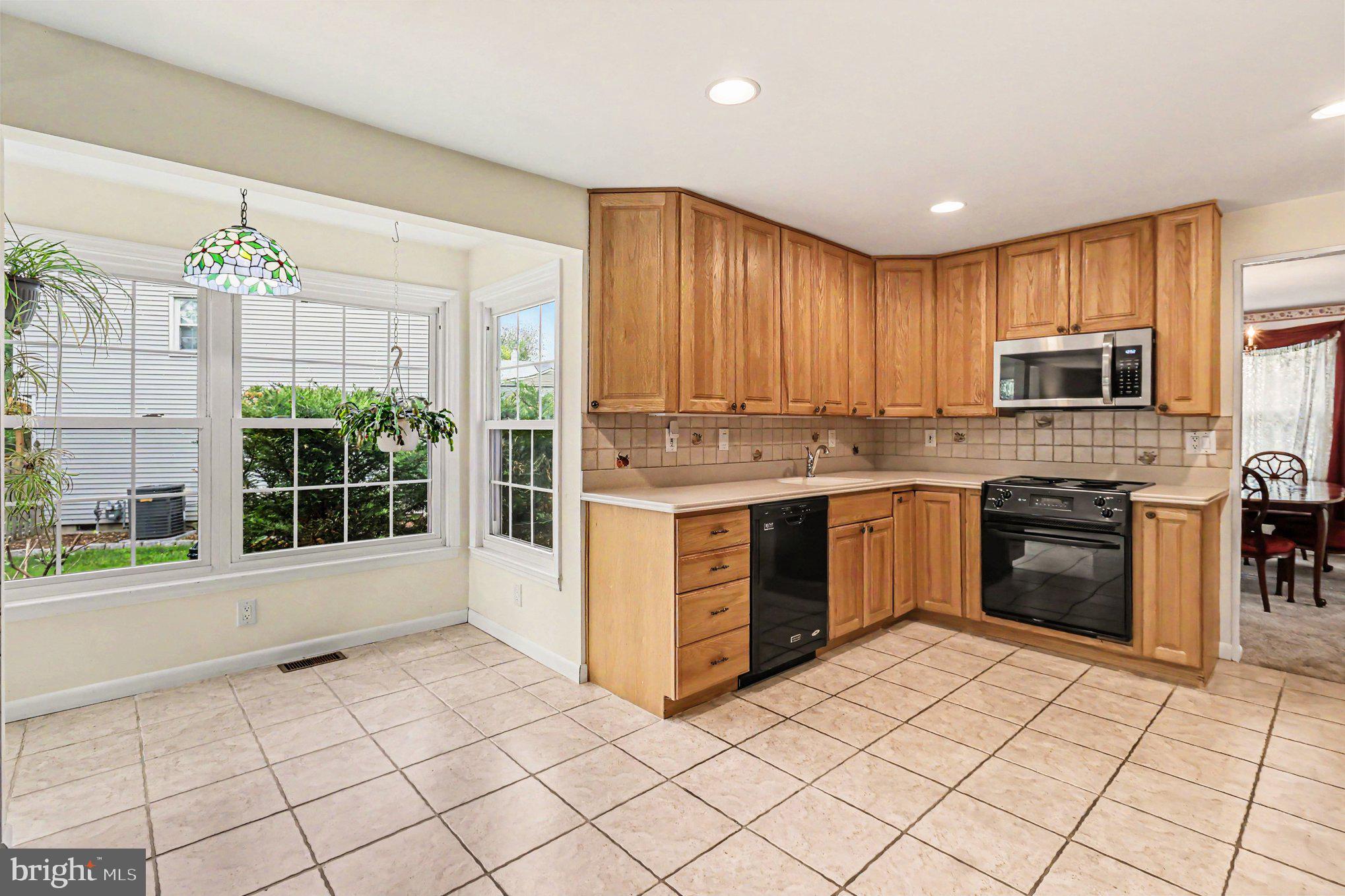 311 Wayland Road Cherry Hill, NJ 08034 - Photo 23 of 62 Kitchen