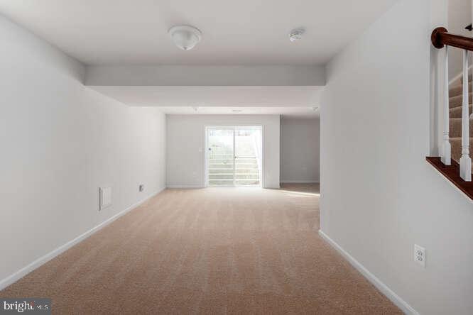 15858 Aerial View Road Woodbridge, VA 22193 - Photo 19 of 30 Spacious Bedroom