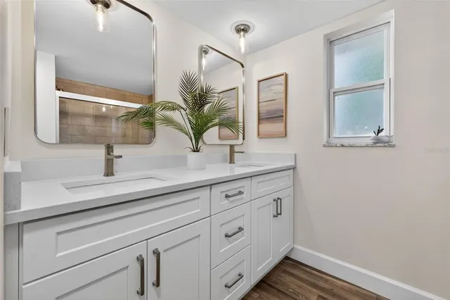 $699,000 | 2043 Tanglewood Way Northeast, St. Petersburg, FL 33702