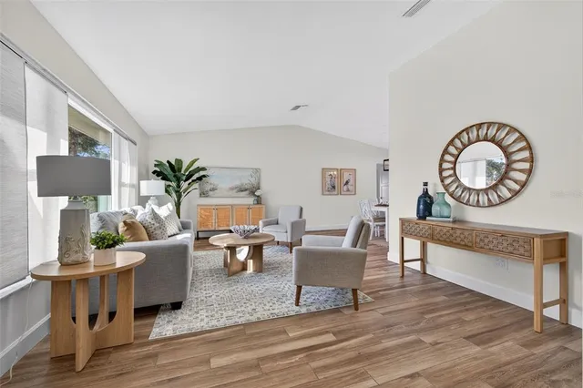 $699,000 | 2043 Tanglewood Way Northeast, St. Petersburg, FL 33702