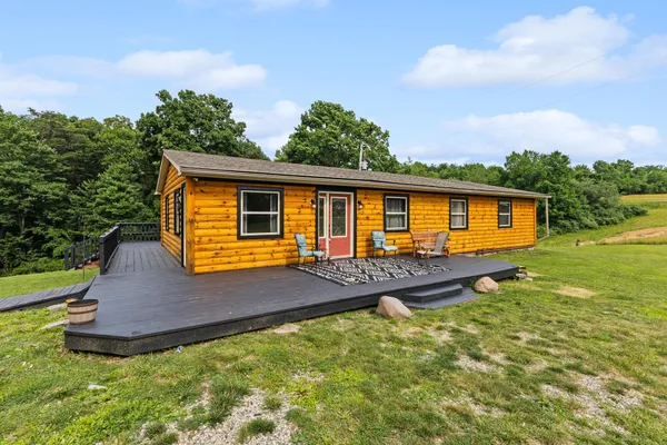$375,000 | 13370 Highway 374, Rockbridge, OH 43149