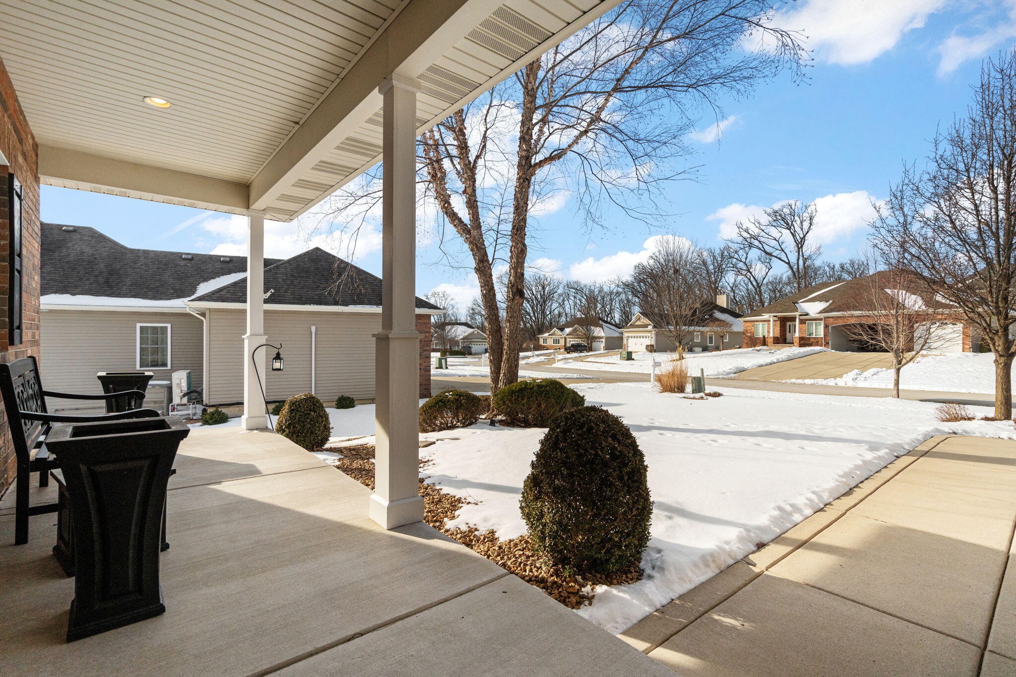 1426 Rainy Brook Way Crown Point, IN 46307 - Photo 4 of 44 2048x1365