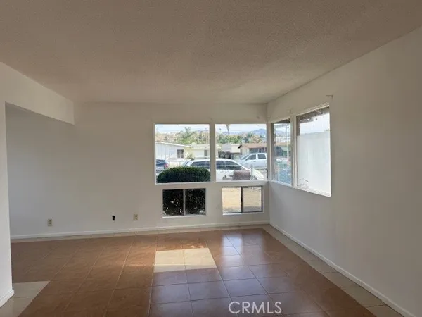 $1,800 | 41541 Marine Drive, Hemet, CA 92544