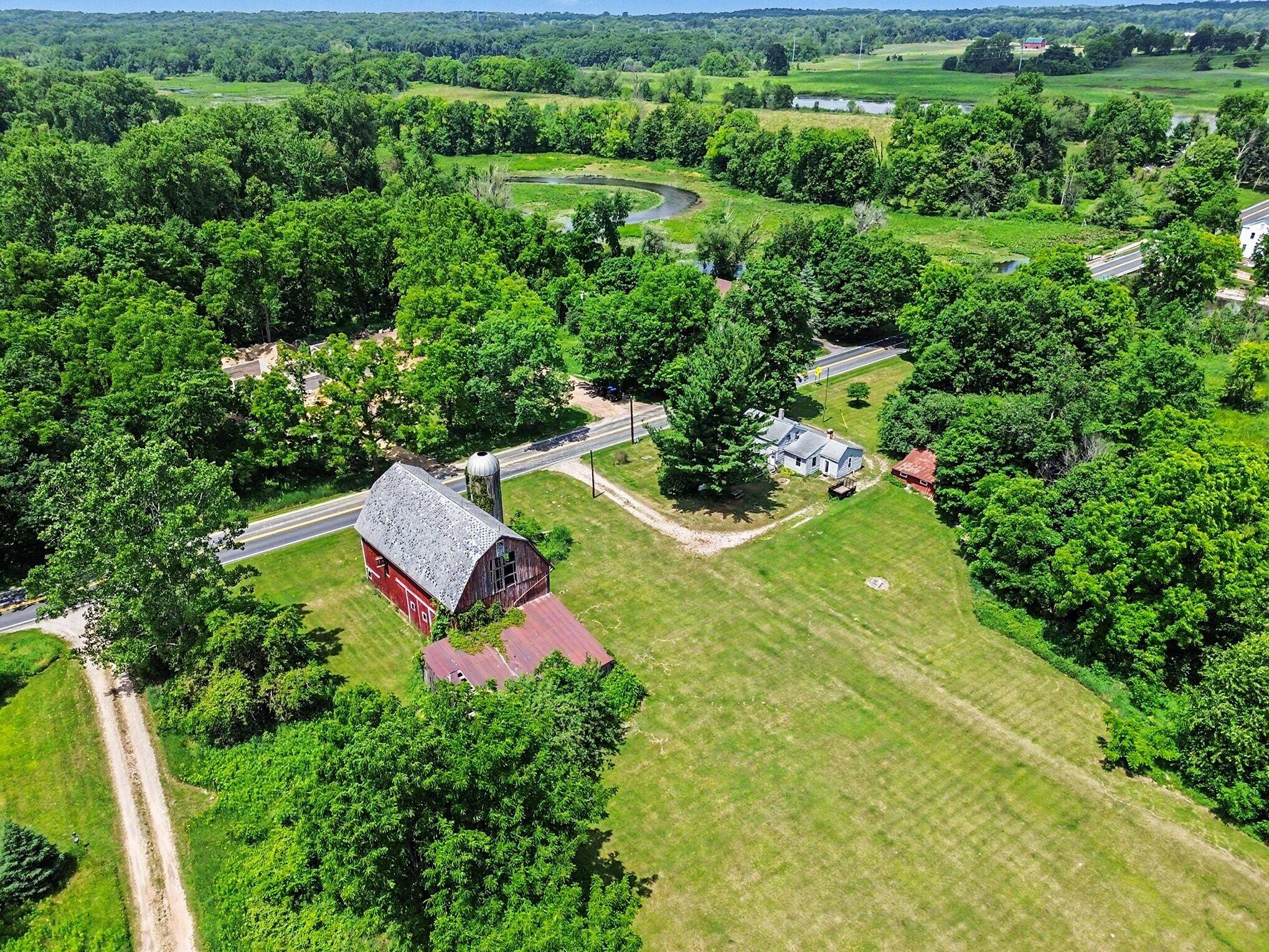 5901 Sharon Hollow Road Manchester, MI 48158 - Photo 18 of 21 030_file_8075