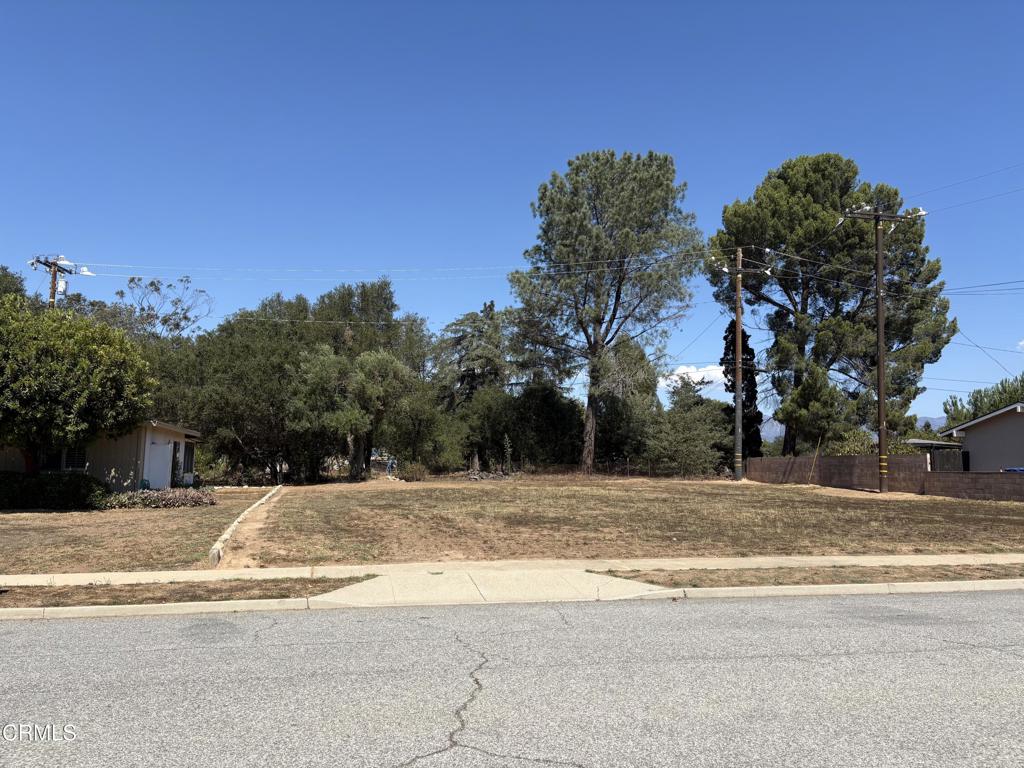 325 Grande Vista Street Oak View, CA 93022 - Photo 3 of 5 a view of a house with a snow on the side of the road