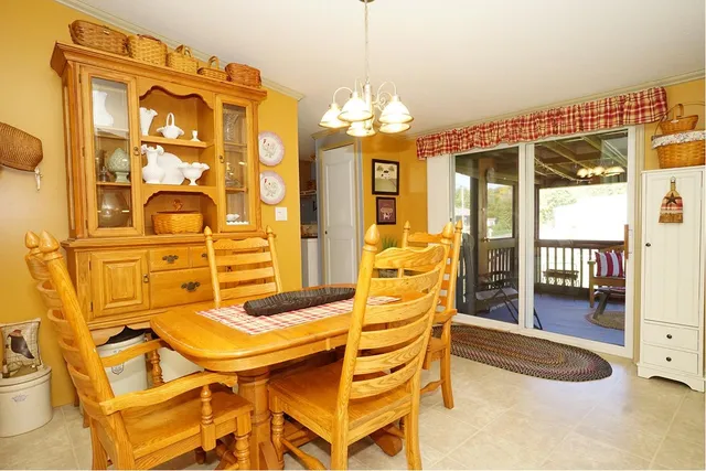 $339,900 | 28 West Street, Salem, NH 03079