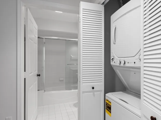 $2,900 | 5540 North Harbor Village Drive, Unit 103, Vero Beach, FL 32967