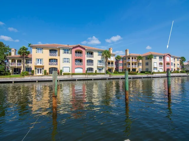 $2,900 | 5540 North Harbor Village Drive, Unit 103, Vero Beach, FL 32967