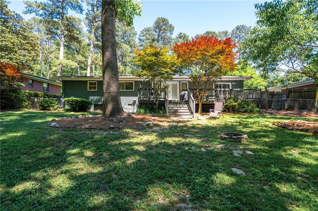 2558 Woodacres Road Northeast Atlanta, GA 30345 - Photo 34 of 37