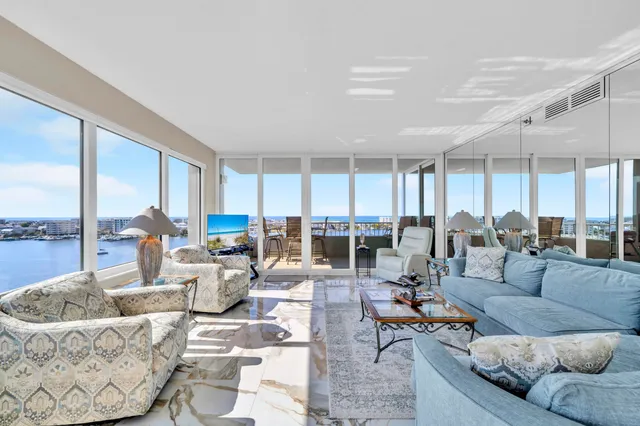 $4,350 | 320 Harbor Boulevard, Unit 901, Destin, FL 32541