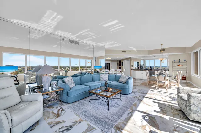 $4,350 | 320 Harbor Boulevard, Unit 901, Destin, FL 32541