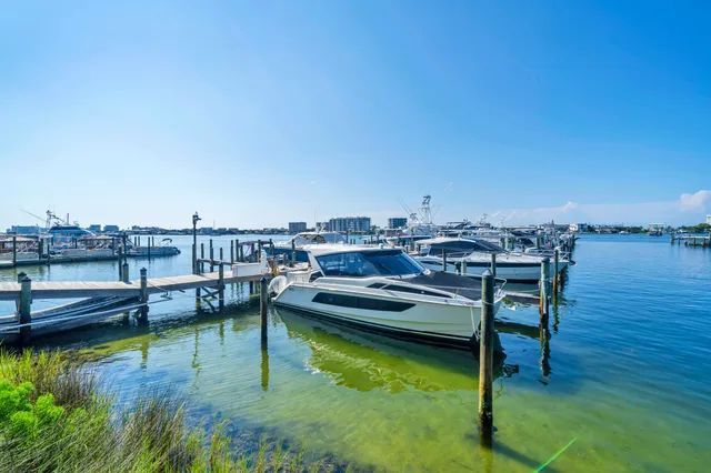 $4,350 | 320 Harbor Boulevard, Unit 901, Destin, FL 32541