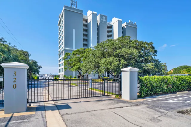 $4,350 | 320 Harbor Boulevard, Unit 901, Destin, FL 32541